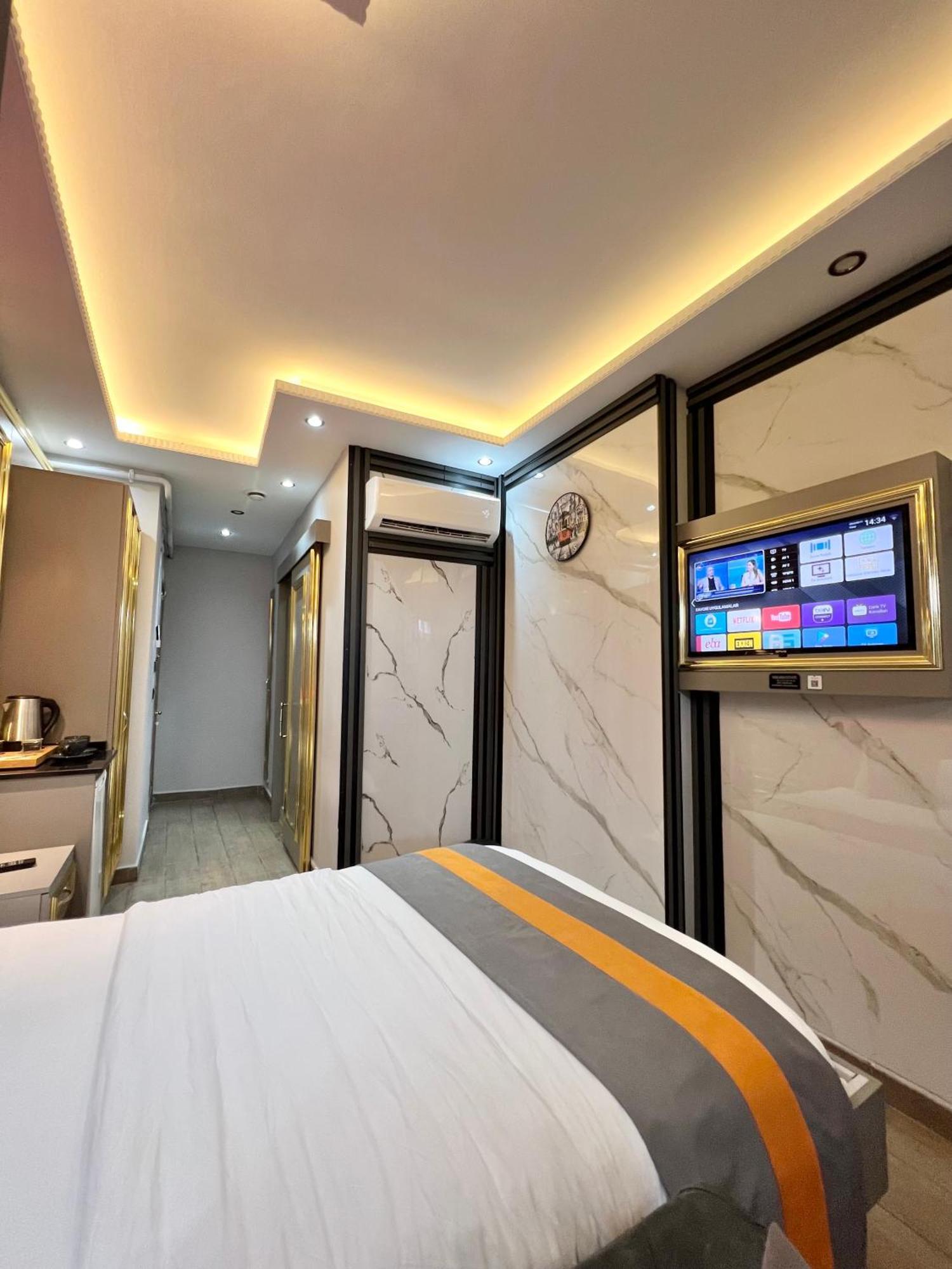 Taksim Larissa Hotel Suites Istanbul Bagian luar foto