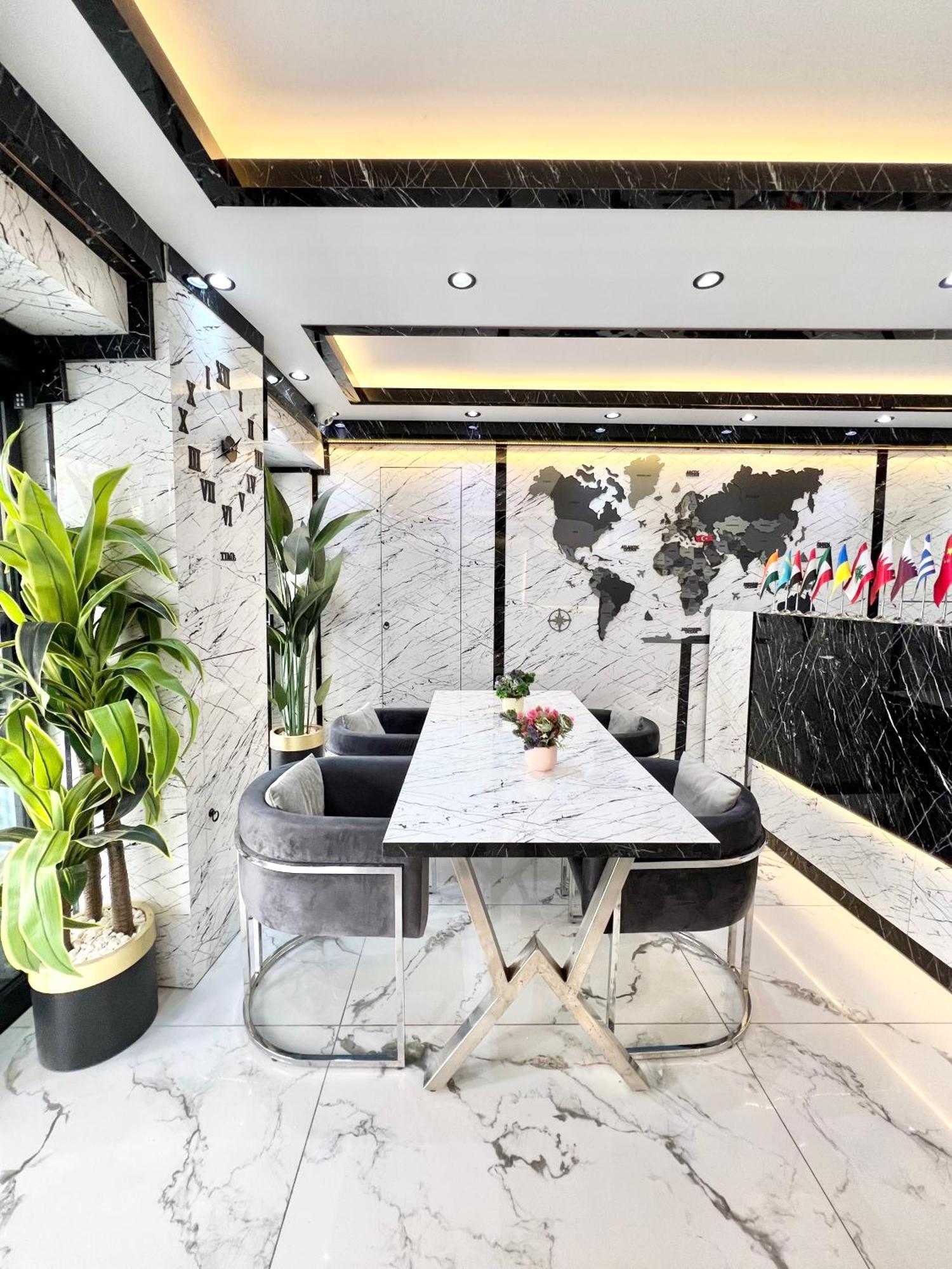 Taksim Larissa Hotel Suites Istanbul Bagian luar foto